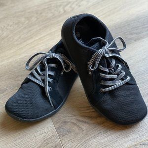 WHITIN Euro Size 38 Black Minimalist Women's Shoe